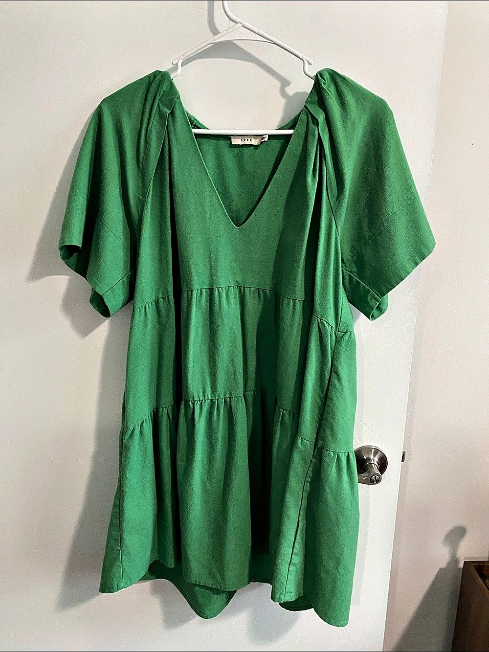 Lush Mini Tiered V-Neck Viscose and Linen Dress in Green Size Small